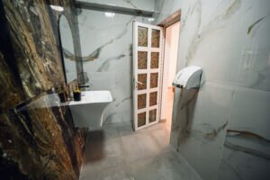 Camin de batrani Pipera