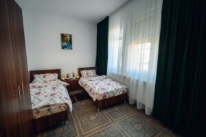 Camin de batrani Pipera